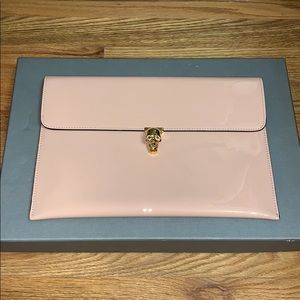 Alexander McQueen nude paten envelope clutch